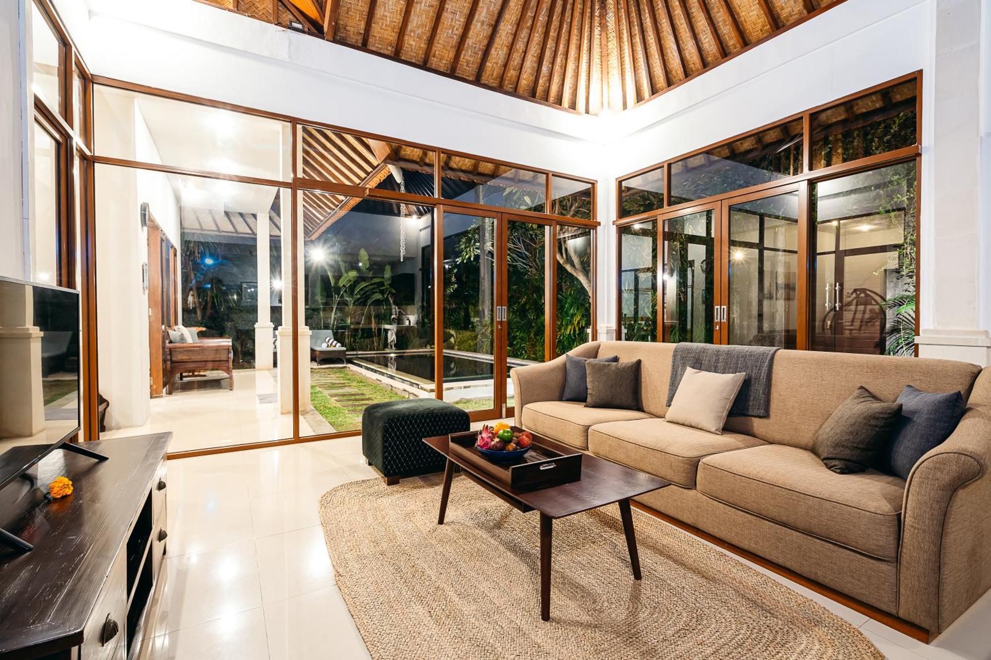 Mahayana Villa Batu Belig - Close To The Beach Canggu Esterno foto