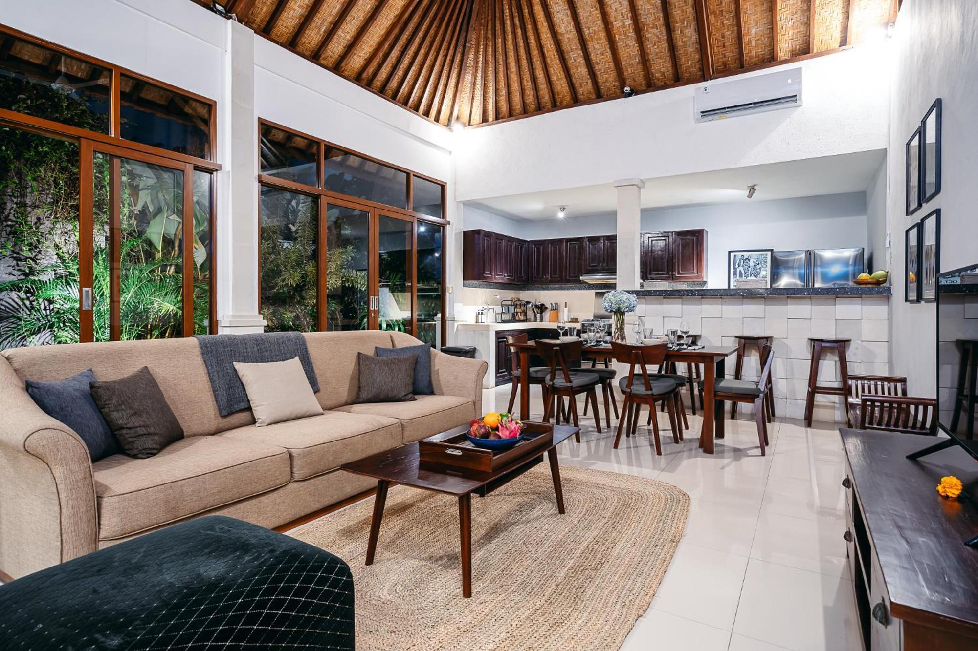 Mahayana Villa Batu Belig - Close To The Beach Canggu Esterno foto