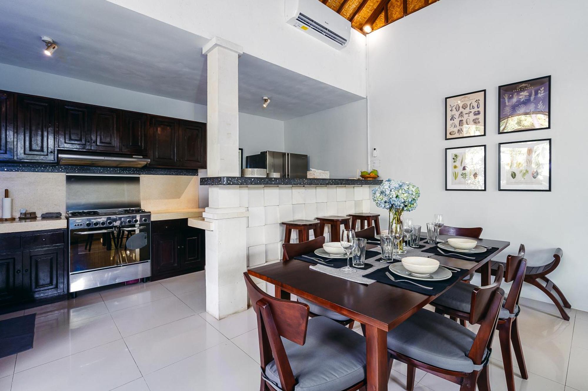 Mahayana Villa Batu Belig - Close To The Beach Canggu Esterno foto