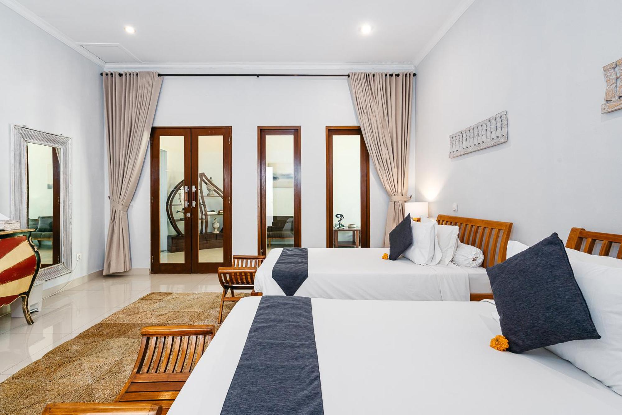 Mahayana Villa Batu Belig - Close To The Beach Canggu Esterno foto