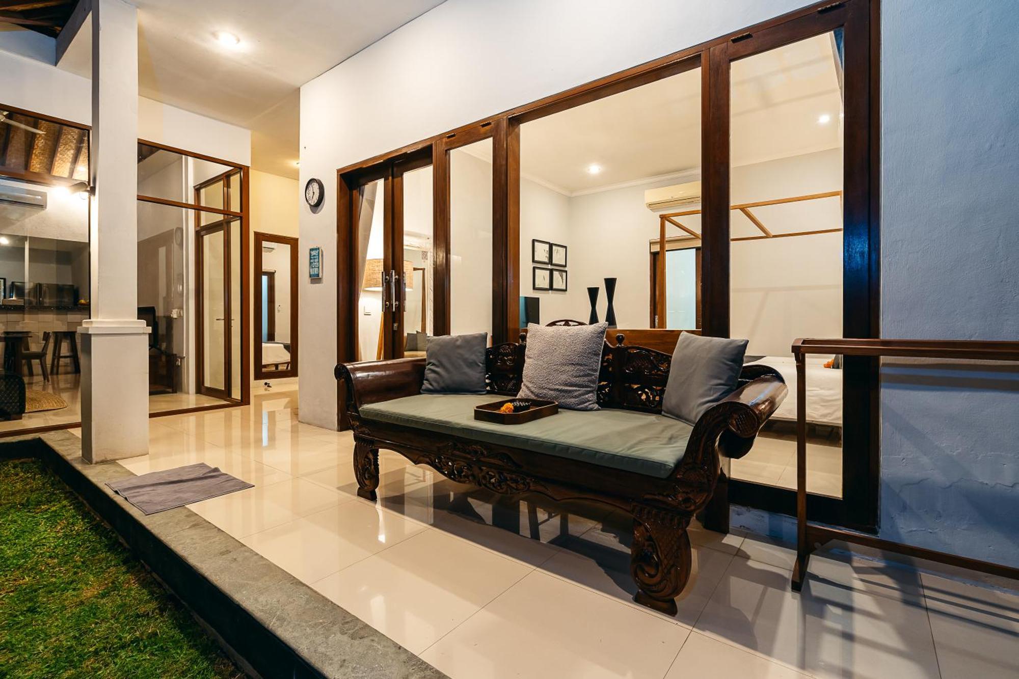 Mahayana Villa Batu Belig - Close To The Beach Canggu Esterno foto