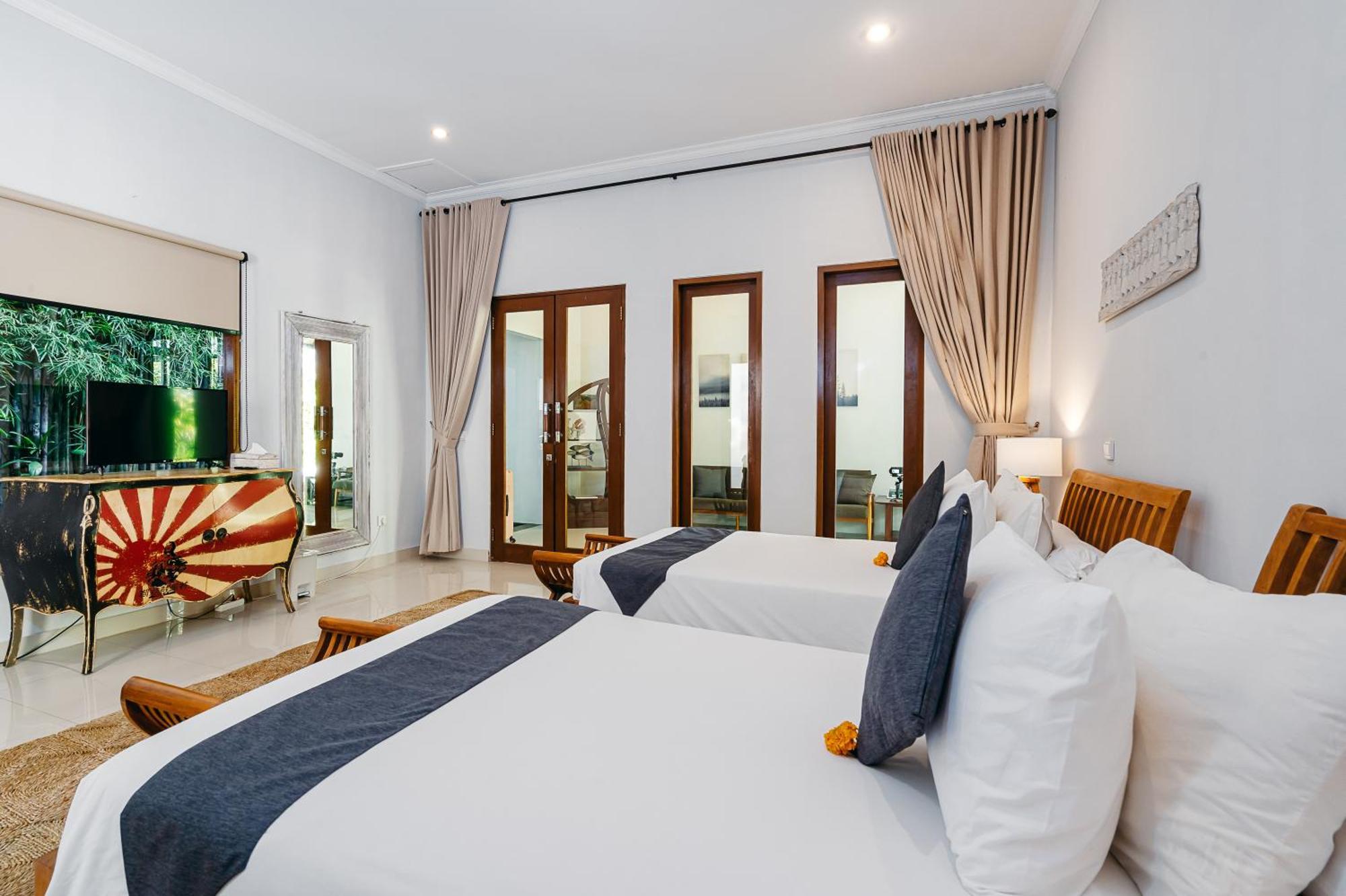 Mahayana Villa Batu Belig - Close To The Beach Canggu Esterno foto