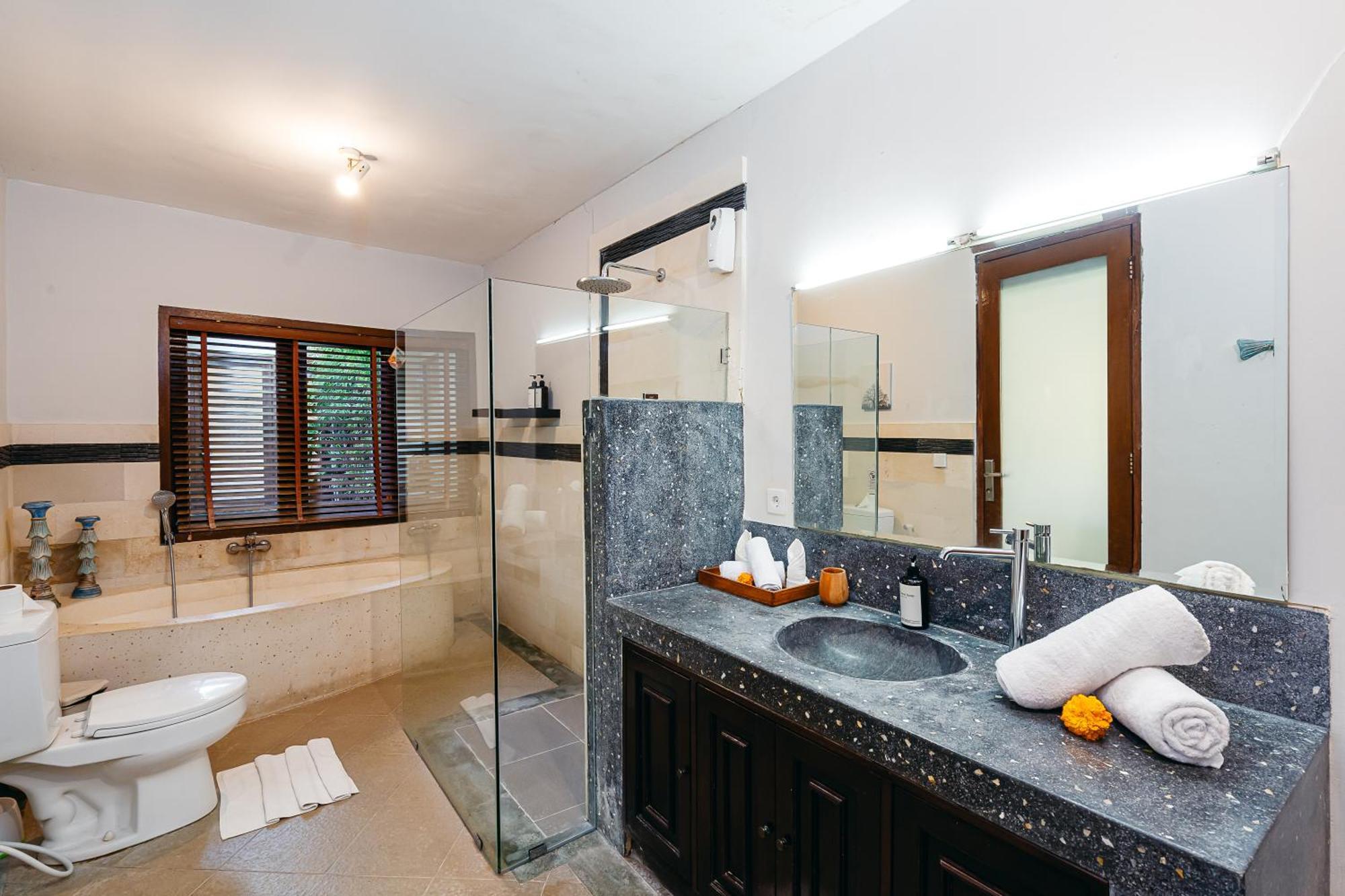 Mahayana Villa Batu Belig - Close To The Beach Canggu Esterno foto